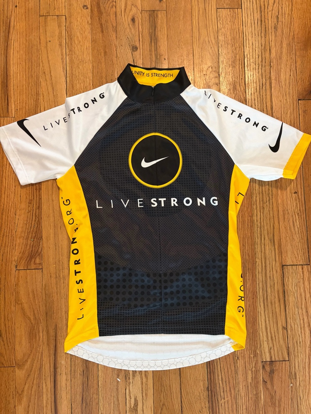Nike Livestrong Men's Cycling Kit (Jersey and Bib Shorts)
